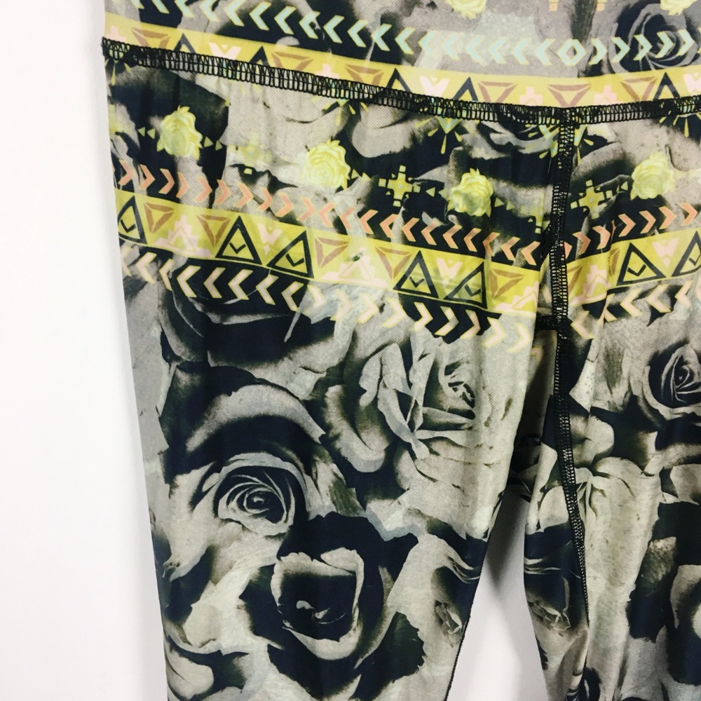 TEEKI | Desert Rose Leggings Small - Picture 3 of 5